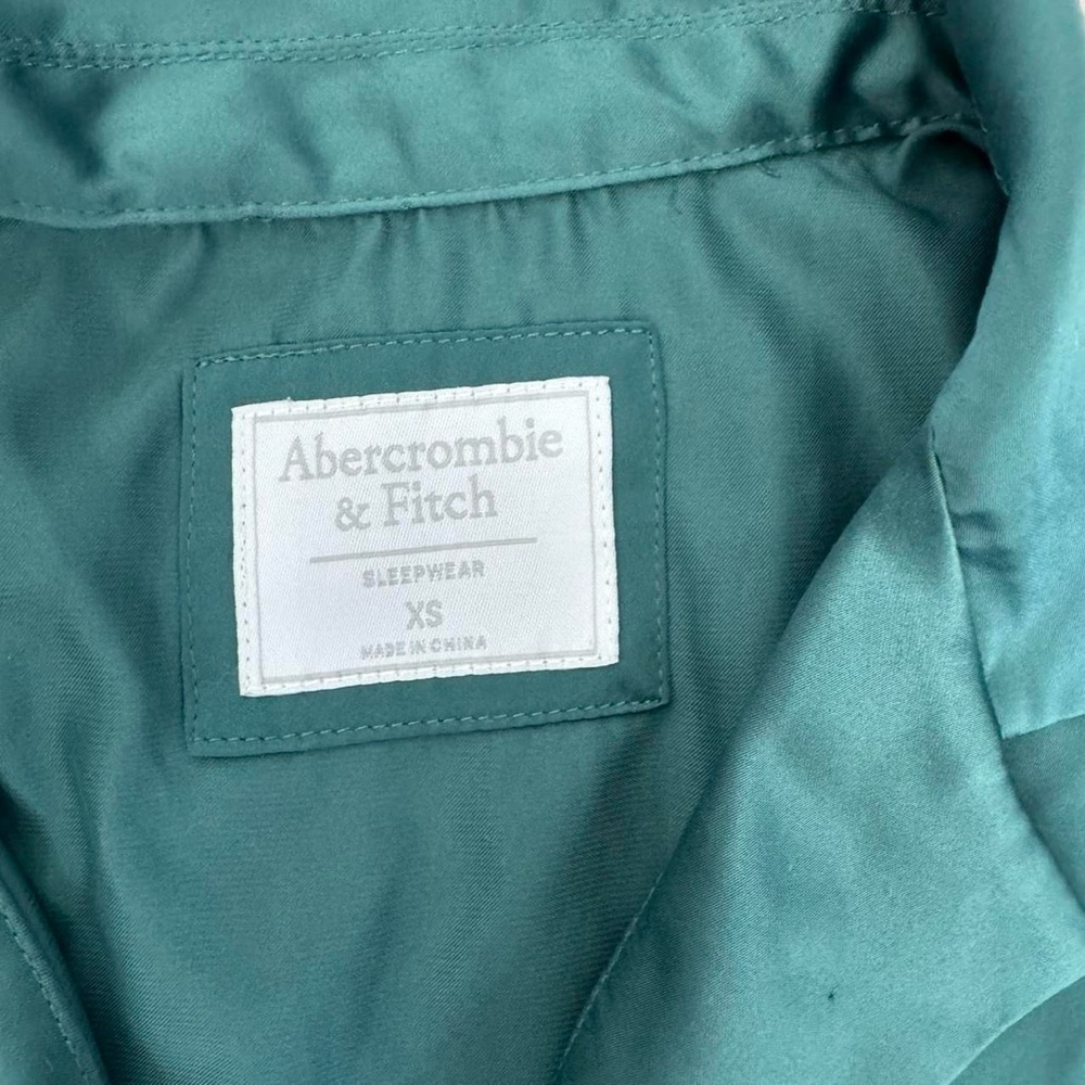 Abercrombie & Fitch Emerald Green Sleep Set with White Trim - Picture 4 of 4